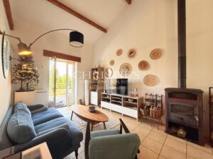 Domaine de Caractère avec Piscine et 14 Hectares de Nature