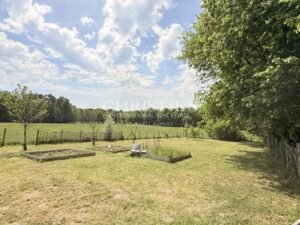 Domaine de Caractère avec Piscine et 14 Hectares de Nature