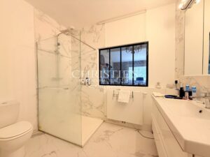 Domaine de Caractère avec Piscine et 14 Hectares de Nature