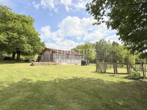 Domaine de Caractère avec Piscine et 14 Hectares de Nature