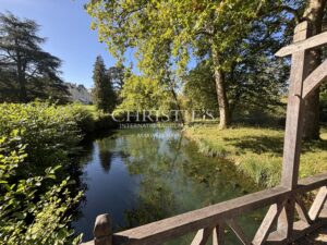 Magnificent château near Poitiers