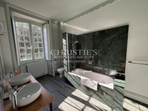 Magnificent château near Poitiers