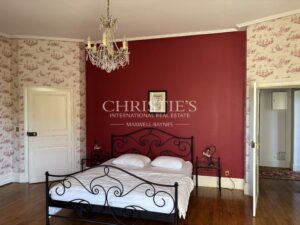 Magnificent château near Poitiers