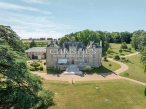 Magnifique château près de Poitiers