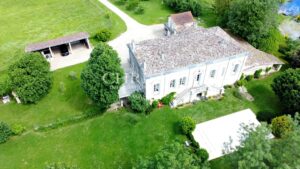 Propriété de charme avec vue sur la Dordogne – 2,9 ha d’un seul tenant
