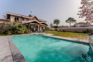 La Hume- Villa familiale avec piscine