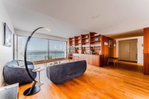 Exceptional Seafront Apartment with Panoramic Views over Arcachon Bay”