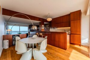 Exceptional Seafront Apartment with Panoramic Views over Arcachon Bay”