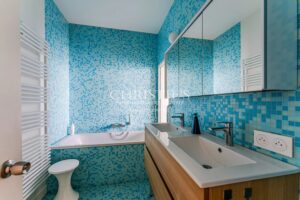 Exceptional Seafront Apartment with Panoramic Views over Arcachon Bay”