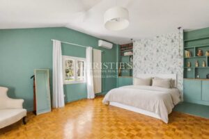 Latresne – Élégante maison familiale avec piscine et grand parc arboré à quelques minutes de Bordeaux