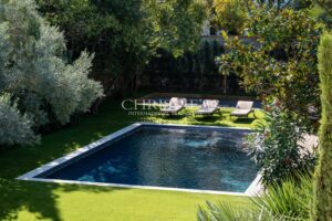 BORDEAUX – SAINT AUGUSTIN / LESCURE – EXCEPTIONAL RENOVATED PROPERTY – 700 m² GARDEN – SWIMMING POOL – 6 SUITES – PARKING