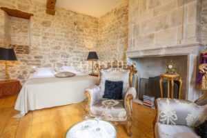 Le Château Éblouissant et Noble Avec des Tours Majestueuses