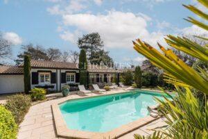 Charming 6-Room House with Pool in Pyla-sur-Mer
