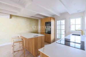 Maison de village rénovée vendue meublée