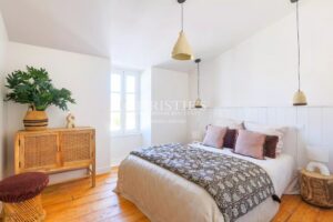 Maison de village rénovée vendue meublée