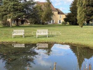Manoir luxueux du XVe siècle à vendre en Dordogne
