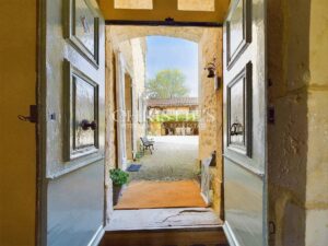 Manoir luxueux du XVe siècle à vendre en Dordogne