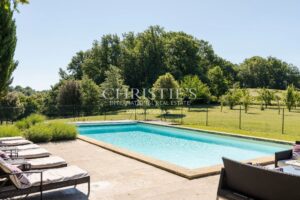 Luxury 15th-Century Manoir for Sale in the Dordogne