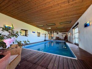 Exceptional residence with a Tuscan soul on a 3.4-ha park