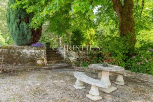 Wonderful Property with Maison de Maître, Mill and Gîtes