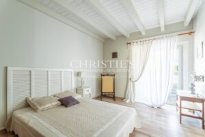 Wonderful Property with Maison de Maître, Mill and Gîtes