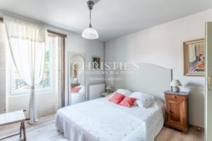 Wonderful Property with Maison de Maître, Mill and Gîtes