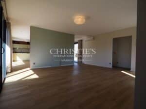 Belle villa contemporaine baignée de lumière