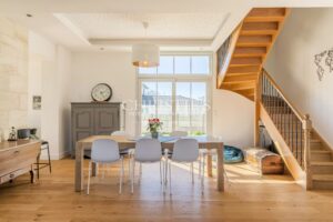 BOULIAC - SPLENDIDE DEMEURE - PISCINE - PARC DE 6000 M2