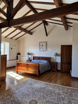 Beautiful Château with gîte and organic vineyard in the Bergerac region