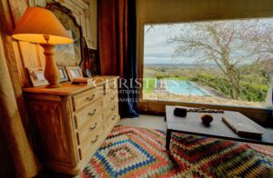 Close to Bordeaux and Saint-Émilion, a stone character house with panoramic views over the Entre-Deux-Mers hillsides