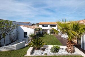 Superbe maison atypique avec vue mer – Les Grenettes