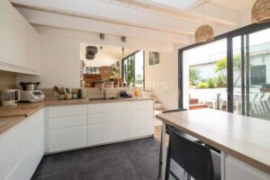 Superbe maison atypique avec vue mer – Les Grenettes