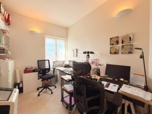 House with pool, terraced garden and studio – Angoulême centre