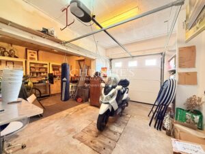 House with pool, terraced garden and studio – Angoulême centre