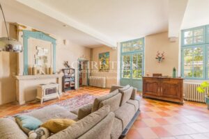 Superb 16th-Century fortified property with tourism & events potential in the heart of the Entre-Deux-Mers