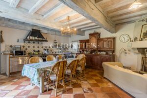 Superb 16th-Century fortified property with tourism & events potential in the heart of the Entre-Deux-Mers