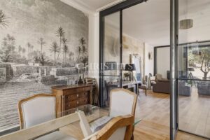 BORDEAUX SAINT-GENÈS – ELEGANT TOWNHOUSE WITH GARDEN
