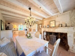 An Artist’s Retreat in Complete Seclusion – Open Views and Absolute Tranquillity