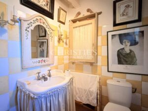 An Artist’s Retreat in Complete Seclusion – Open Views and Absolute Tranquillity