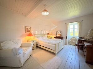 An Artist’s Retreat in Complete Seclusion – Open Views and Absolute Tranquillity