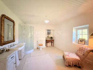 An Artist’s Retreat in Complete Seclusion – Open Views and Absolute Tranquillity