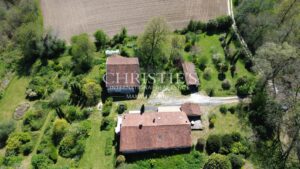 An Artist’s Retreat in Complete Seclusion – Open Views and Absolute Tranquillity