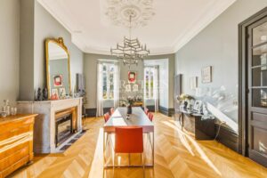 BORDEAUX LABOTTIÈRE – ELEGANT MASTER HOUSE WITH GARDEN AND SWIMMING POOL