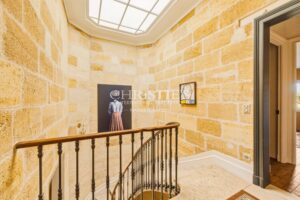 BORDEAUX LABOTTIÈRE – ELEGANT MASTER HOUSE WITH GARDEN AND SWIMMING POOL