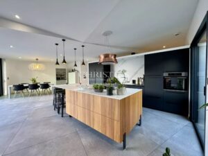 Maison d’architecte avec piscine et garage - LA ROCHELLE – Quartier Fétilly