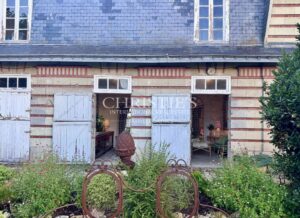 Magnifique hôtel particulier avec de vastes jardins et des dépendances