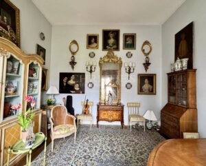 Fabulous Neo-Classical town mansion in the heart of Saumur
