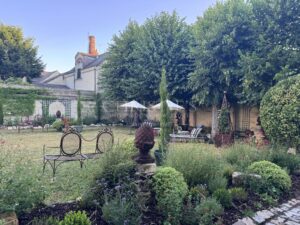 Fabulous Neo-Classical town mansion in the heart of Saumur