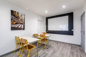 BORDEAUX SAINT-SEURIN – PROFESSIONAL PREMISES INVESTMENT