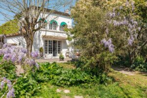 Quinsac – Maison d'exception avec dépendance, piscine et parc d'1,25 hectare – 20 min de Bordeaux